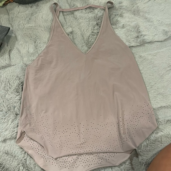 light purple/pink lululemon workout tank top - Picture 1 of 3